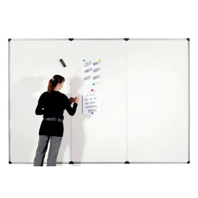 Mur d'écriture avec profilé de juxtaposition et encadrement