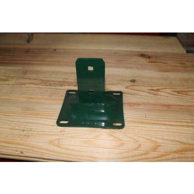 Platine acier pour poteaux ISIS vert RAL 6005 - Gedimat