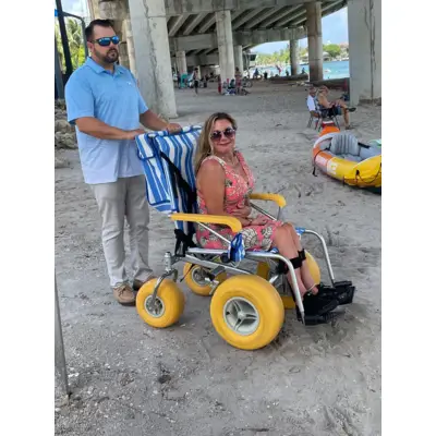 Fauteuil roulant tout-terrain plage F2A Fauteuil PMR T-T – Fun2Access