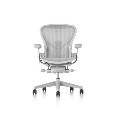 Fauteuil Aeron minéral Herman MILLER avec accoudoirs multi-positions