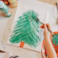 Lot créatif Noël 4 peintures acryliques + 2 gel pailletés + 30 sapins Carton - CLEOPATRE