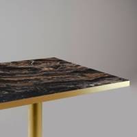 Table pied Doré 70x70cm berbe capuccino chants laiton - intérieur - RestooTab