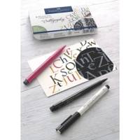 Pitt Artist Pen Lot de 4 stylos à encre de calligraphie Multicolore 2,5 mm