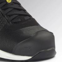 Chaussure basse FLY LITEBASE MATRYX LOW S3 noir/blanc - Gedimat - DIADORA