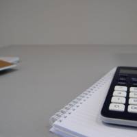 Mange-debout pied noir 60x60cm gris métal - intérieur - RestooTab