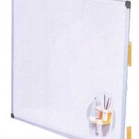 Chevalet maternelle mural surface laquée blanche 108 x 92 cm