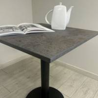 Table pied noir 70x70cm caldeira - intérieur - RestooTab