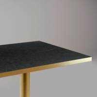 Table pied Doré 70x70cm marquina chants laiton - intérieur - RestooTab