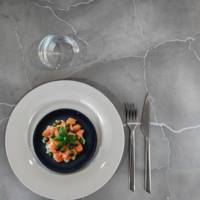 Table pied noir 120x70cm lune bleue - intérieur - RestooTab