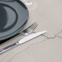 Table pied noir 120x70cm lune blanche - intérieur - RestooTab