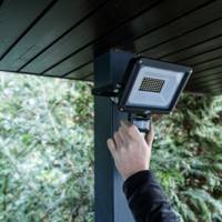 Projecteur extérieur avec détecteur de mouvements LED JARO 4060 P - 30W - Gedimat - BRENNENSTUHL