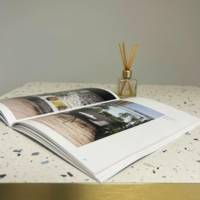 Mange-debout pied noir 60x60cm terrazzo cassata chant laiton - intérieur - RestooTab