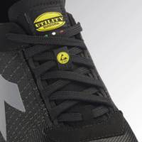 Chaussure basse FLY LITEBASE MATRYX LOW S3 noir/blanc - Gedimat - DIADORA