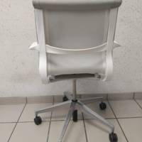 Lot de 2 fauteuils SETU Herman MILLER tout tissu crossing à roulettes reconditionné