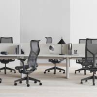 Fauteuil COSM haut dossier graphite Herman MILLER avec accoudoirs 1D