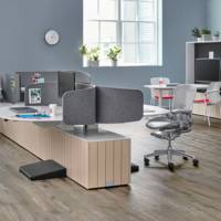 Fauteuil Aeron minéral Herman MILLER avec accoudoirs multi-positions