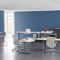 Fauteuil Aeron minéral Herman MILLER avec accoudoirs multi-positions