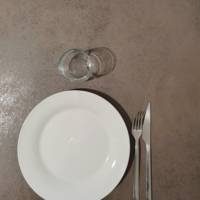 Mange-debout pied noir 60x60cm oxydo bronze - intérieur - RestooTab