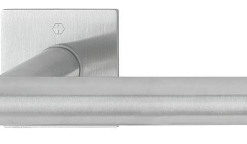 EHA21001