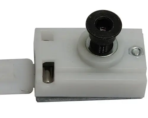 FBA02213