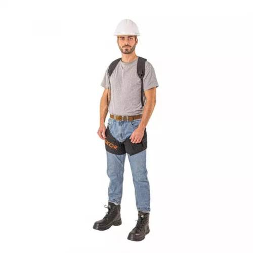 DGA90243